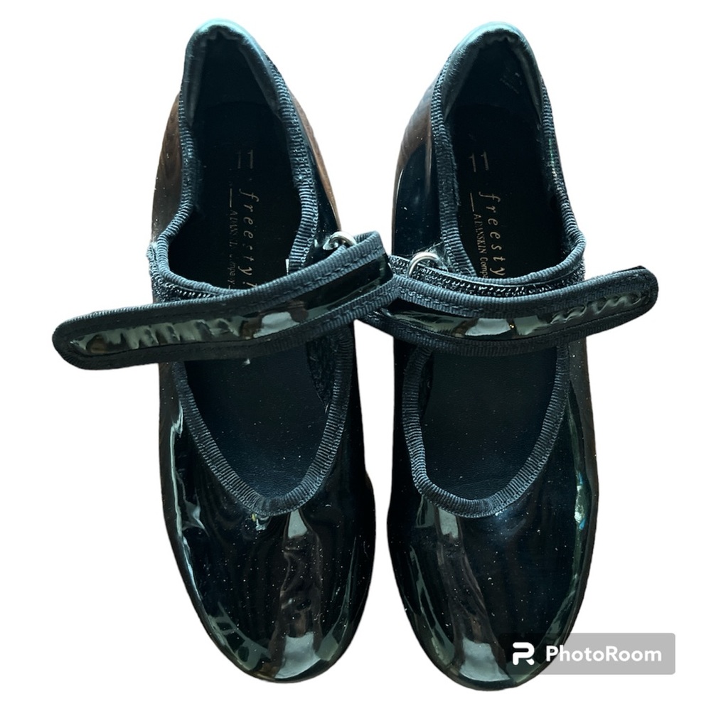 Danskin Tap Shoes , Little Girls Size 11